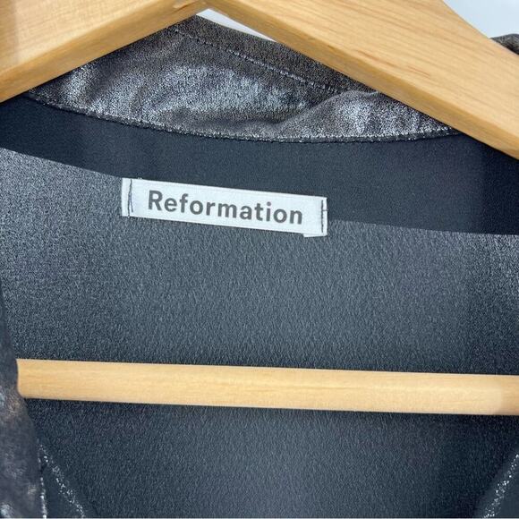 Reformation Silver Metallic Relaxed Button Down Shirt Sz XS - Picture 5 of 5